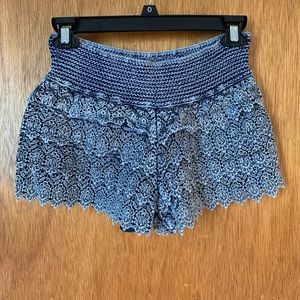 Ruffled shorts